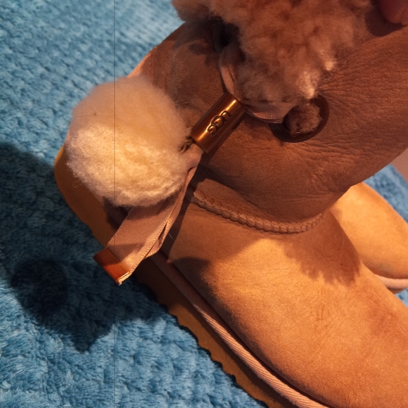 UGG light pink boots - Picture 2 of 5